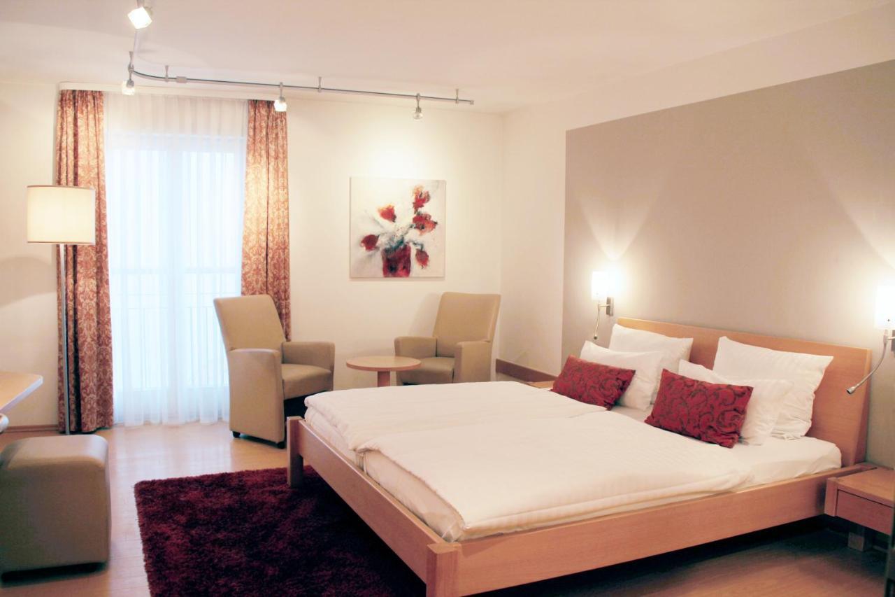 Hotel Tuchhaus โฟลคาค ภายนอก รูปภาพ